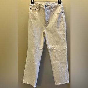 Abercrombie 90s Straight Ultra High Rise Jeans